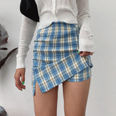 Minifalda coreana a cuadros con abertura y pantalones cortos